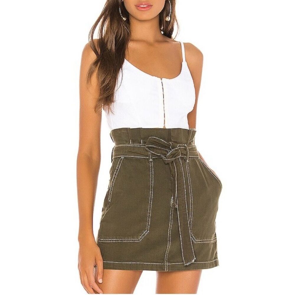 Free People Splendor in the Grass Olive Paperbag Waist Mini Skirt Size 6